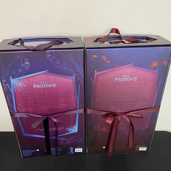 Disney Store Frozen 2 Elsa and Anna Limited Edition Doll collectable - Picture 3 of 9